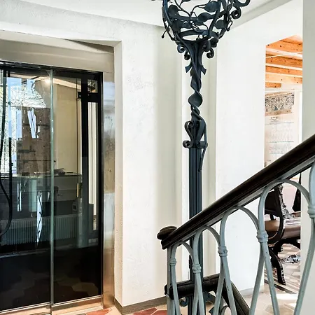 Reverie - Boutique Отель