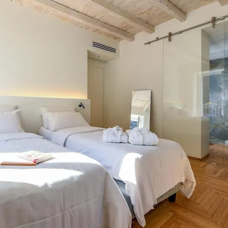 Reverie - Boutique Отель 3*