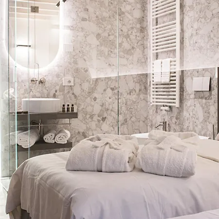 Reverie - Boutique Hotel 3*