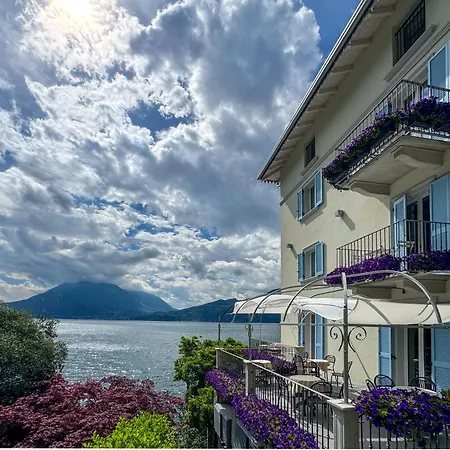 Reverie - Boutique 3*