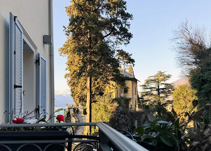 Reverie - Boutique 3*