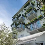 Reverie - Boutique 3* Bellano